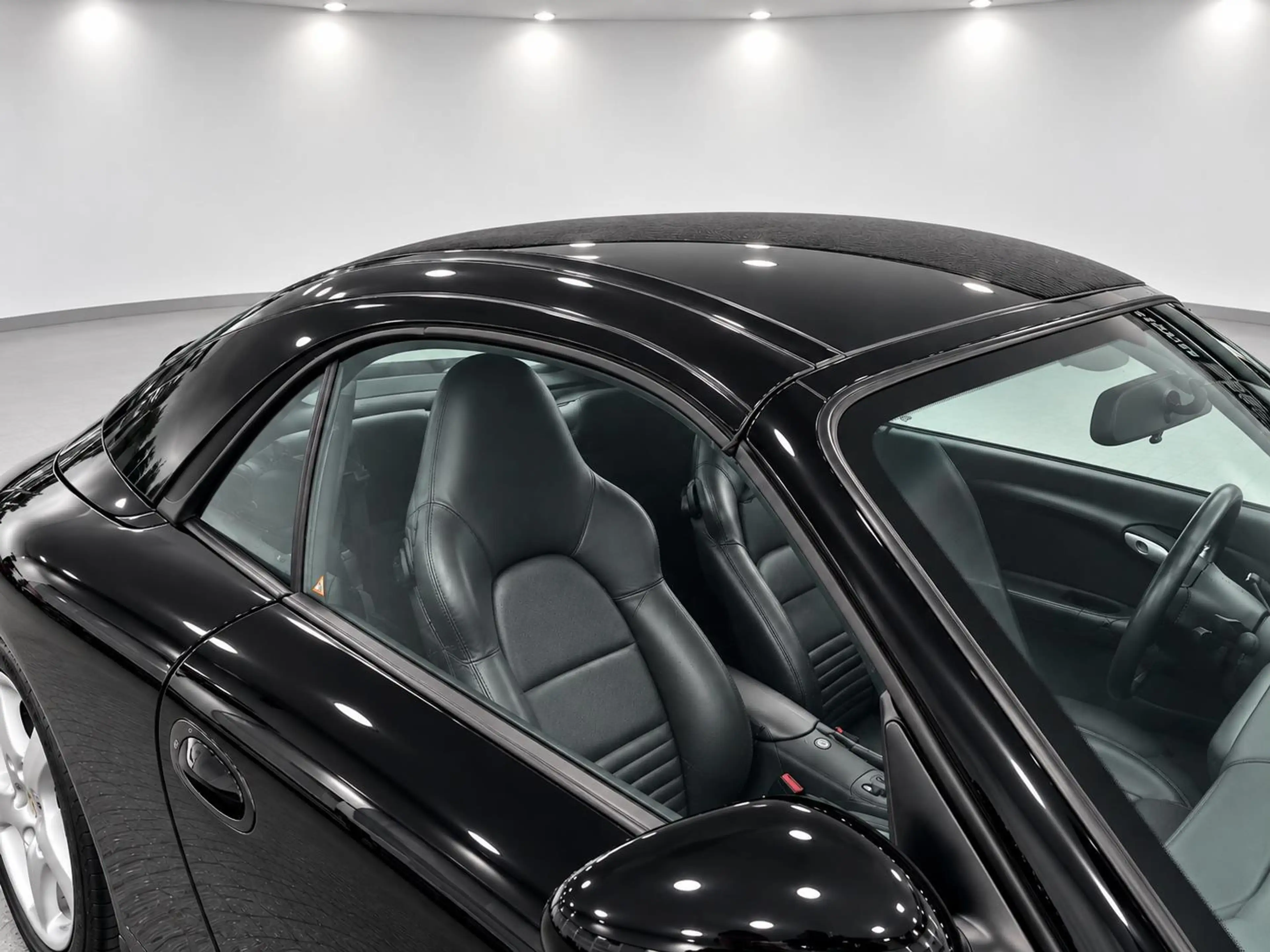 Porsche 996 Cabrio 3.6 Carrera Elk. Kap Xenon Hardtop 3e Eigen — photo 35