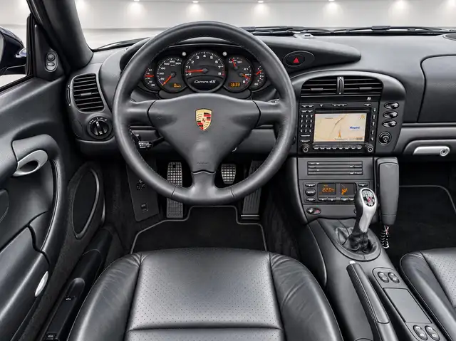 Porsche 911 view 2