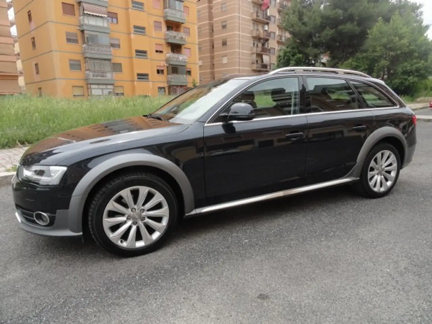 Audi A4 allroad A4 Allroad 2.0 tdi Advanced s-tronic Bleu - 1