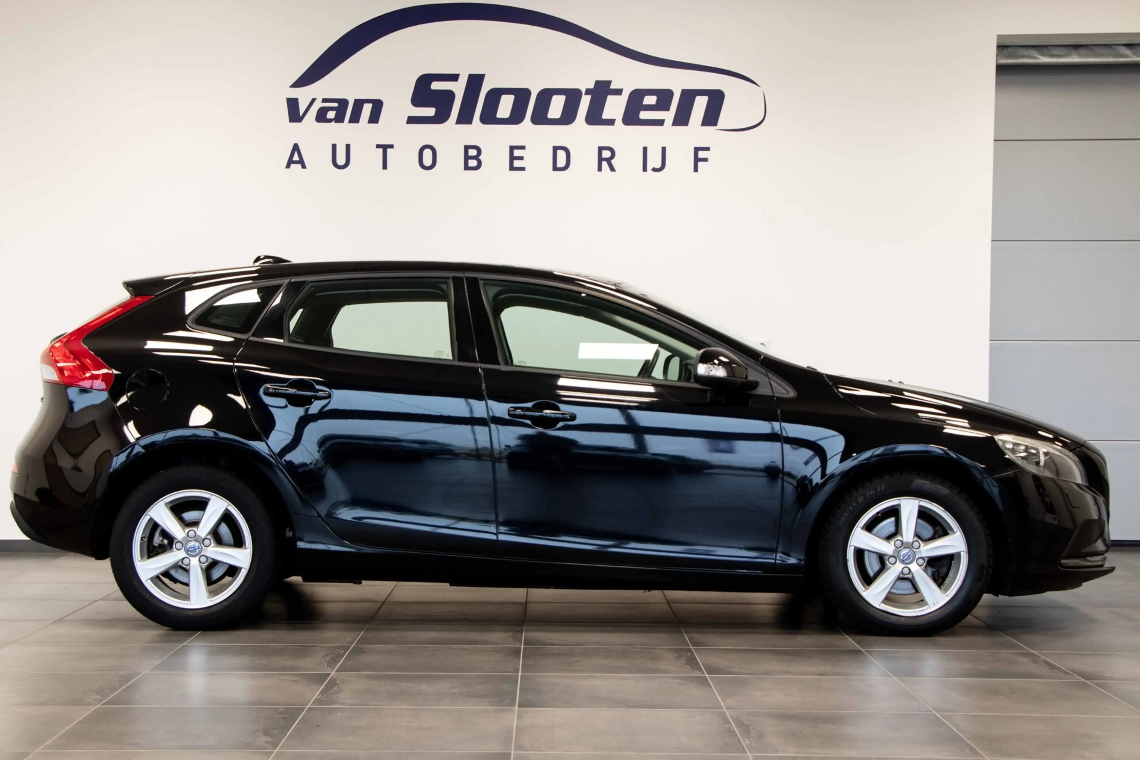 Volvo V40 2.0 T2 Ocean Race | Airco | 16"Velgen | Navi — photo 4
