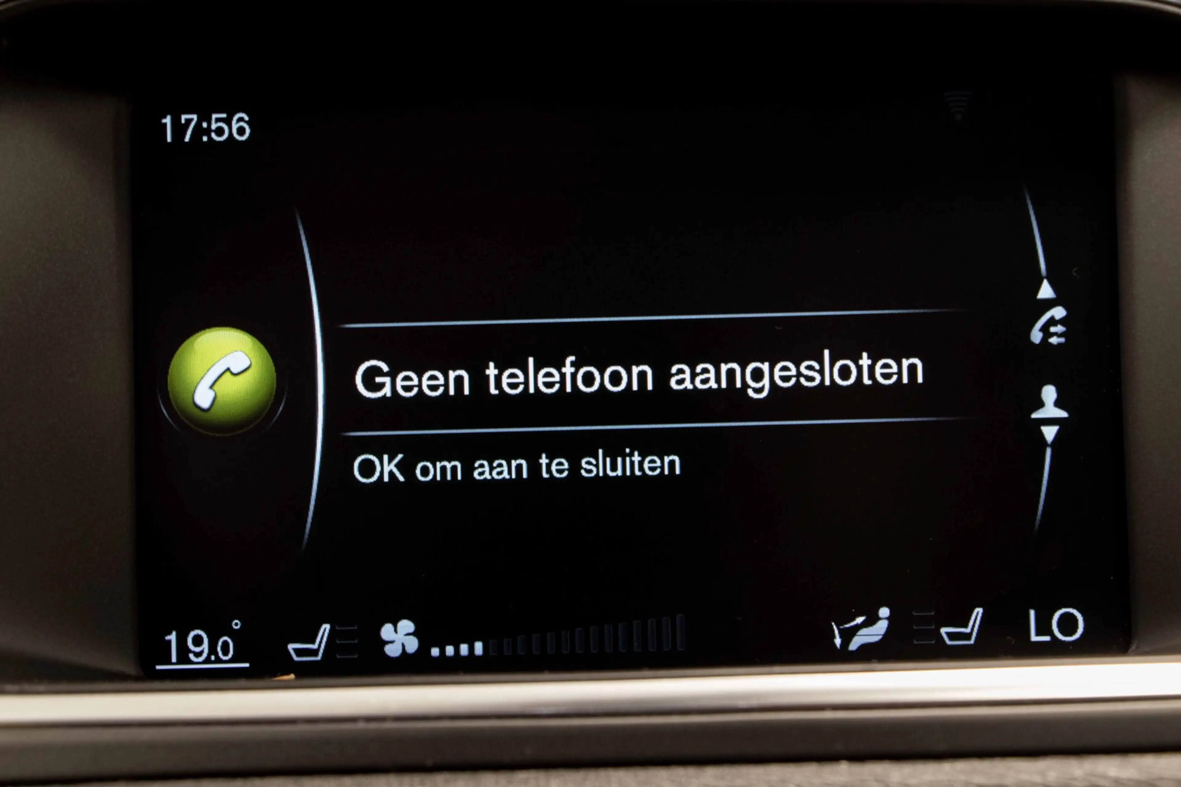 Volvo V40 2.0 T2 Ocean Race | Airco | 16"Velgen | Navi — photo 15