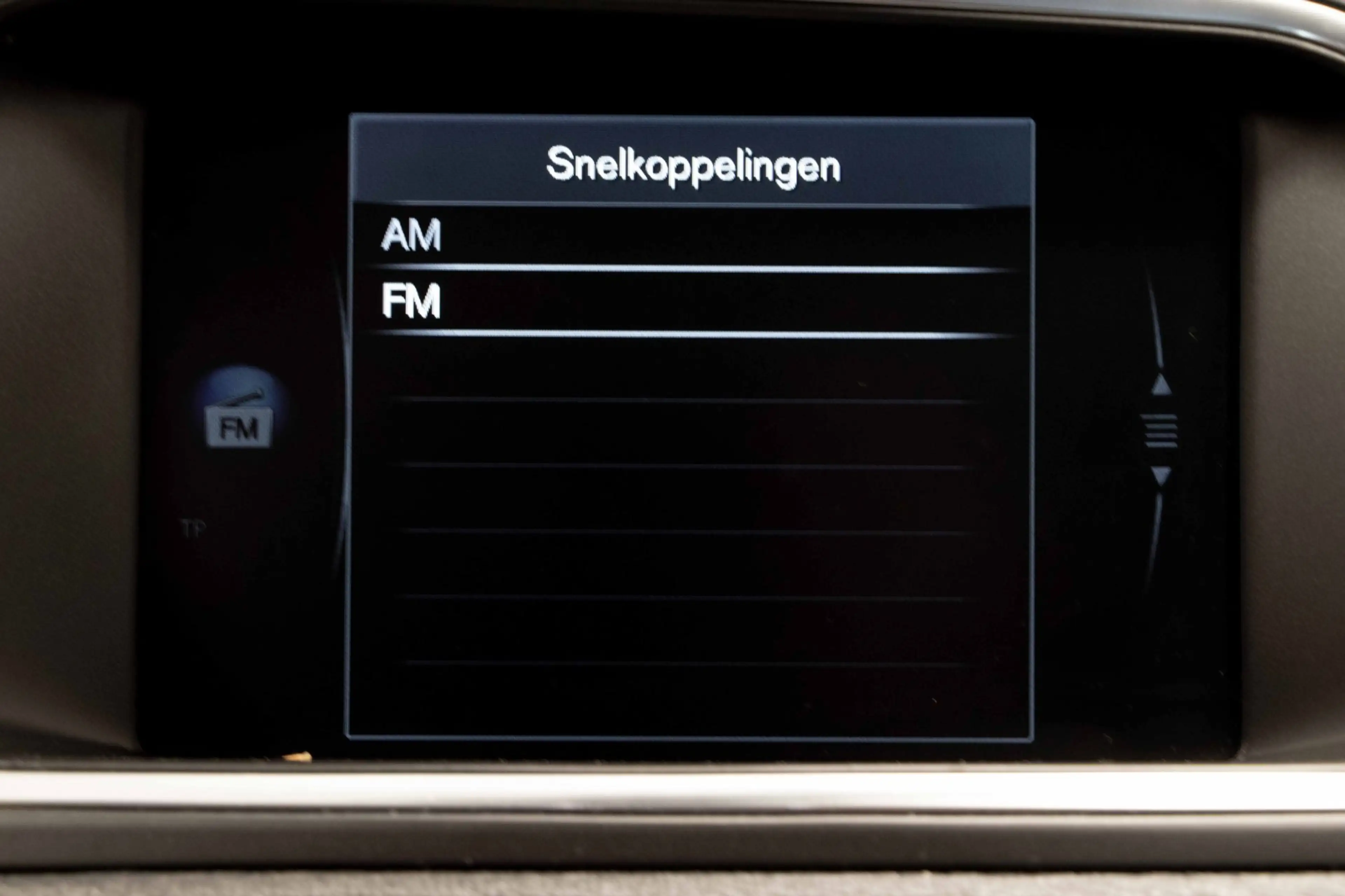 Volvo V40 2.0 T2 Ocean Race | Airco | 16"Velgen | Navi — photo 13