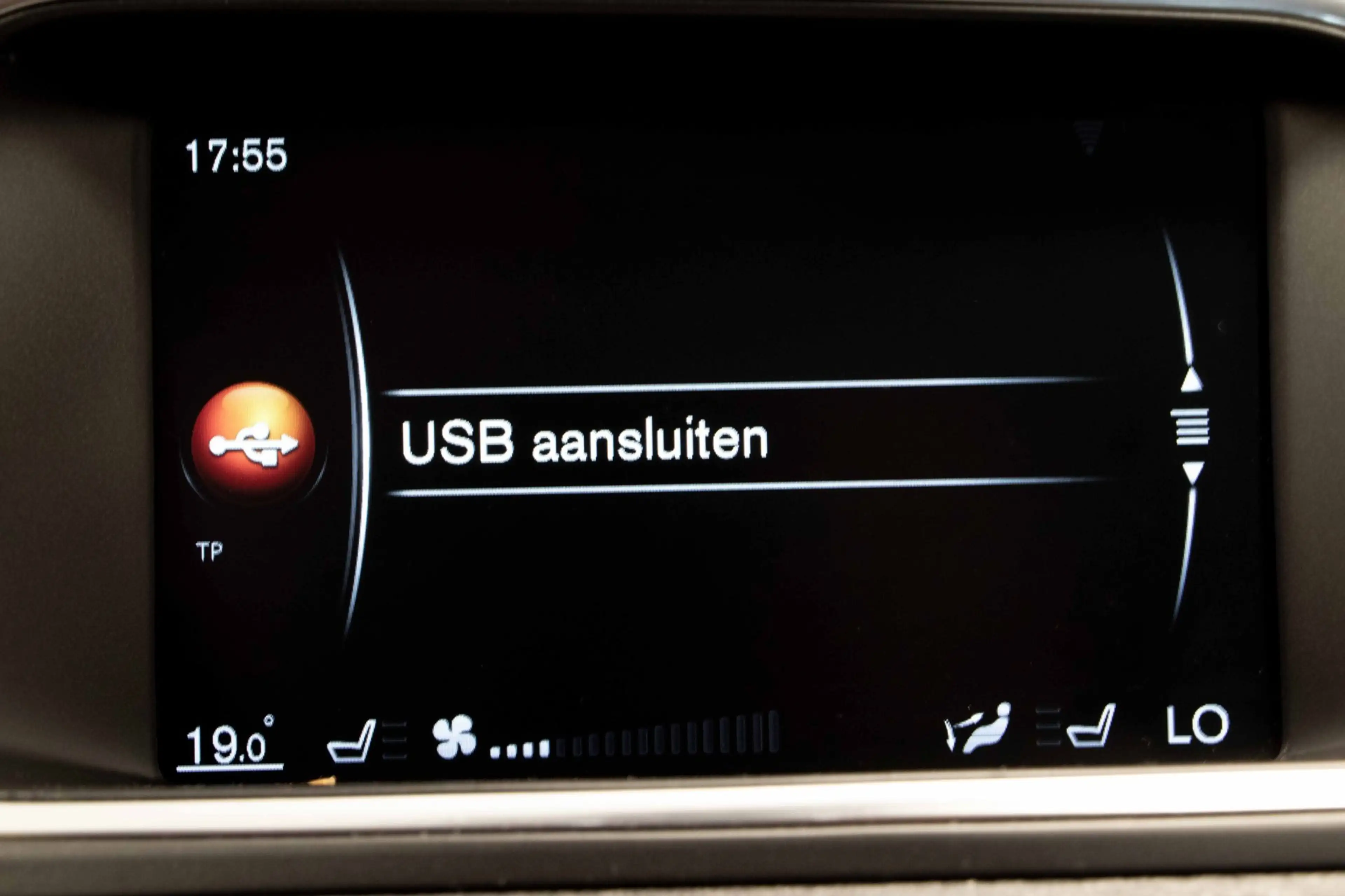 Volvo V40 2.0 T2 Ocean Race | Airco | 16"Velgen | Navi — photo 14