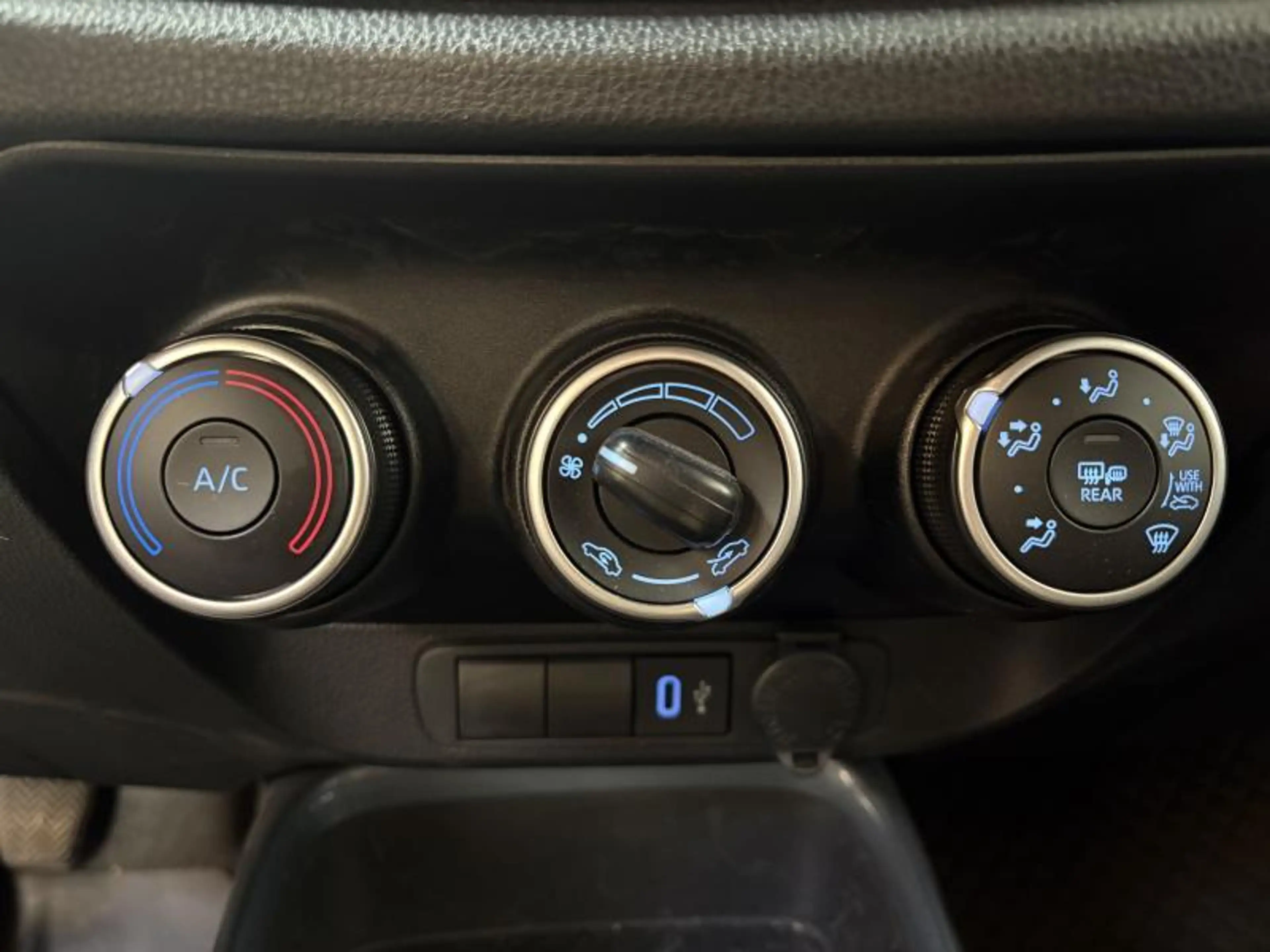 Toyota Aygo X pulse — photo 8
