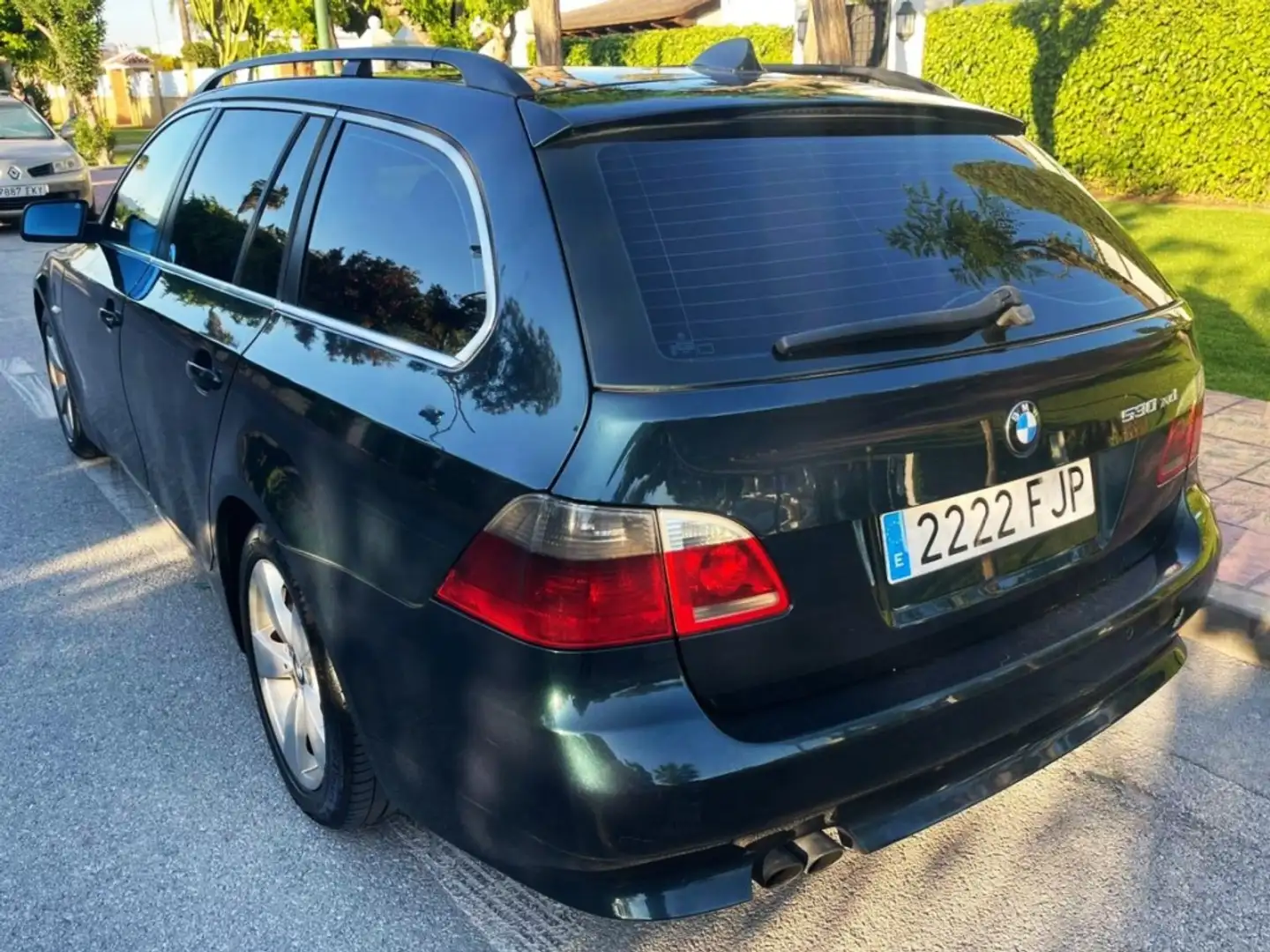 BMW BMW Serie 5 Todoterreno  Automático de 5 Puertas Verde - 2