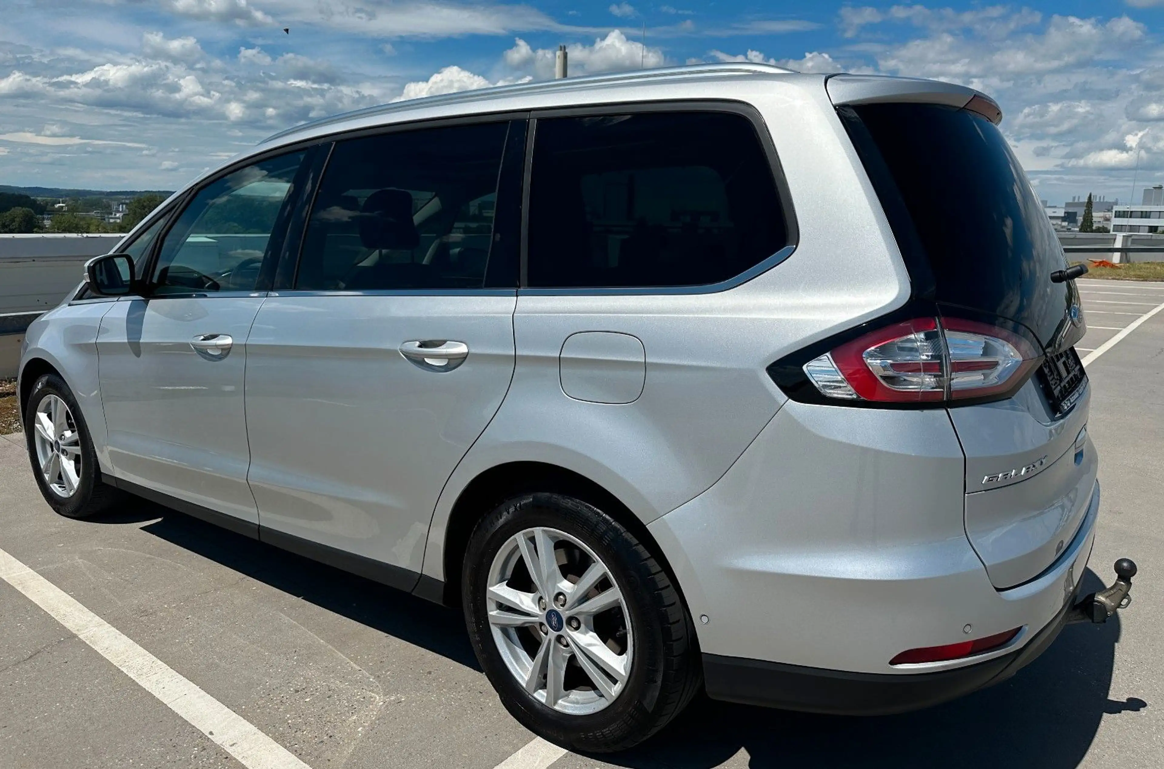 Ford Galaxy Titanium*7-SITZ*AHK*PANO*NAVI*LED*KAMERA* — photo 4