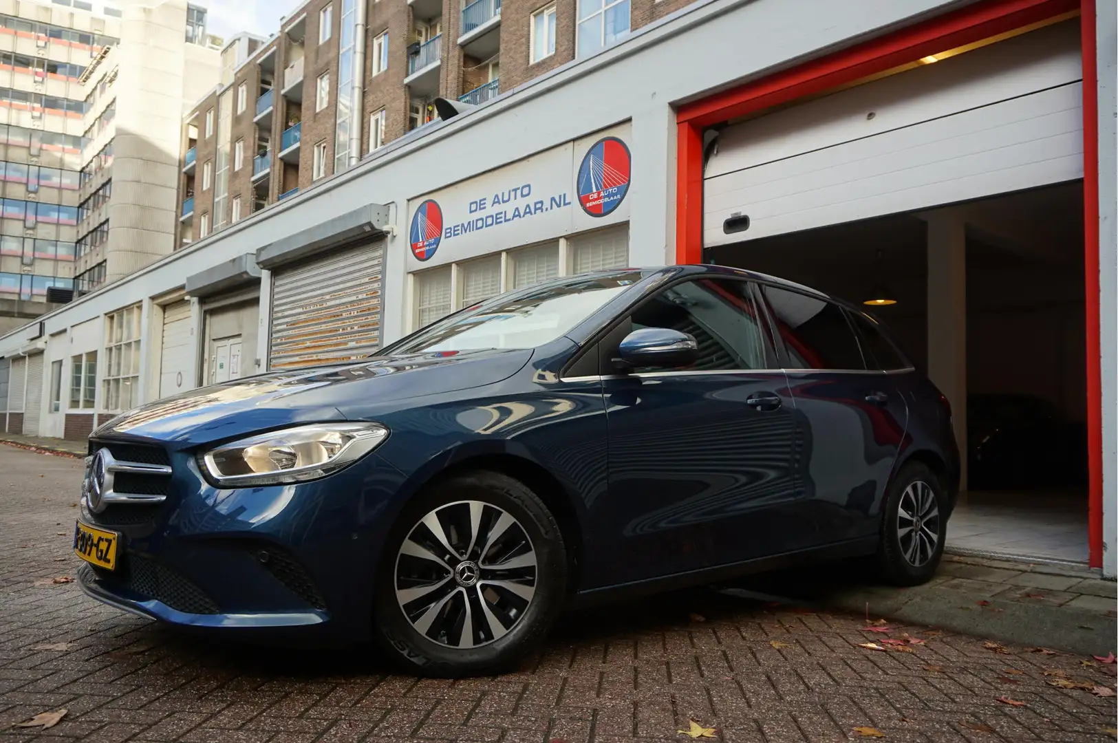 Mercedes-Benz B 180 Business Solution Aut7 Night | NAP | Rijkelijk uit Blauw - 2