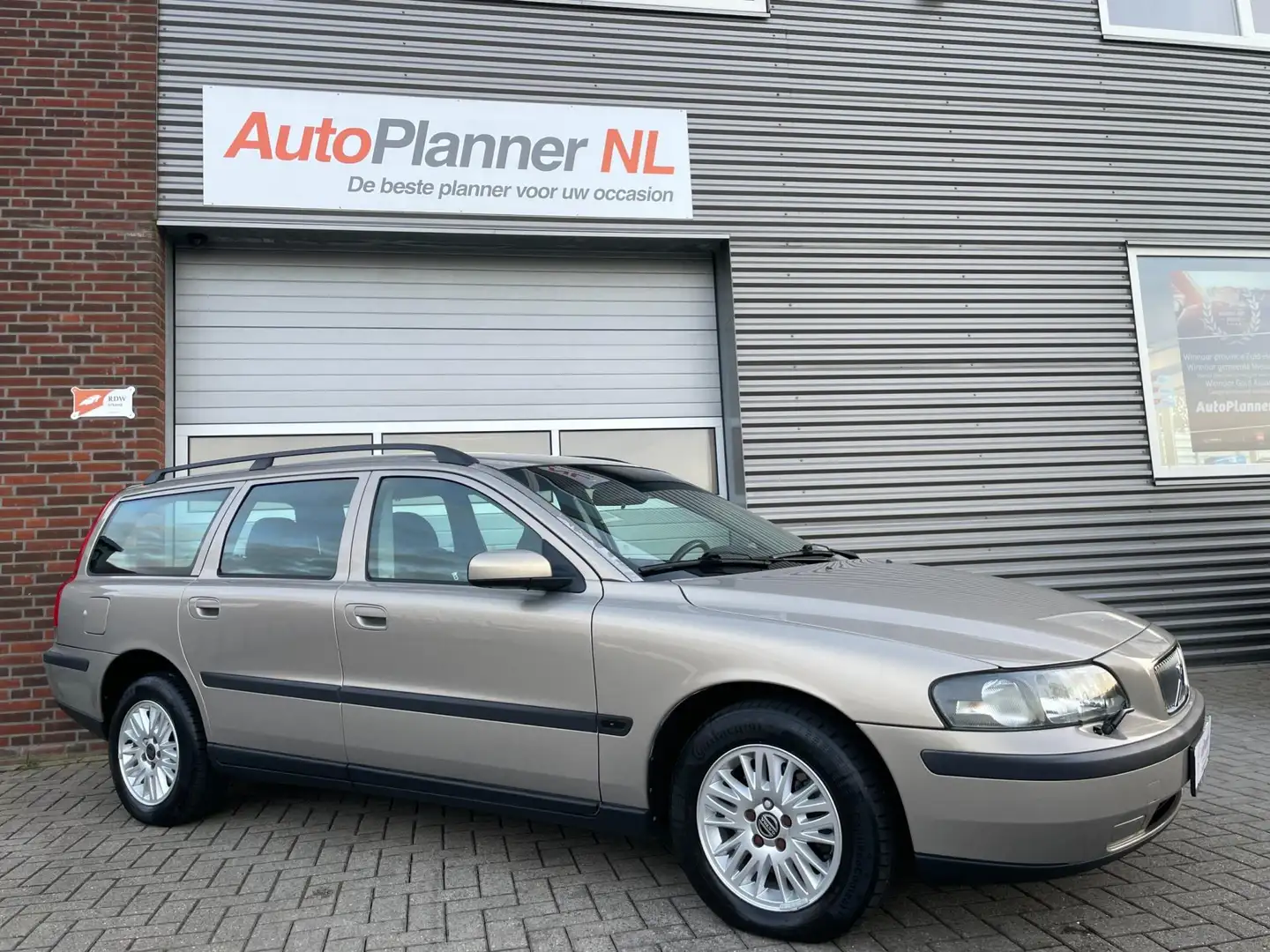 Volvo V70 2.4! Dealer Onderhouden! 1e Eigenaar! Hnědá - 2