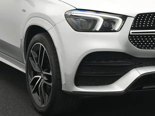 Mercedes-Benz Gle view 9