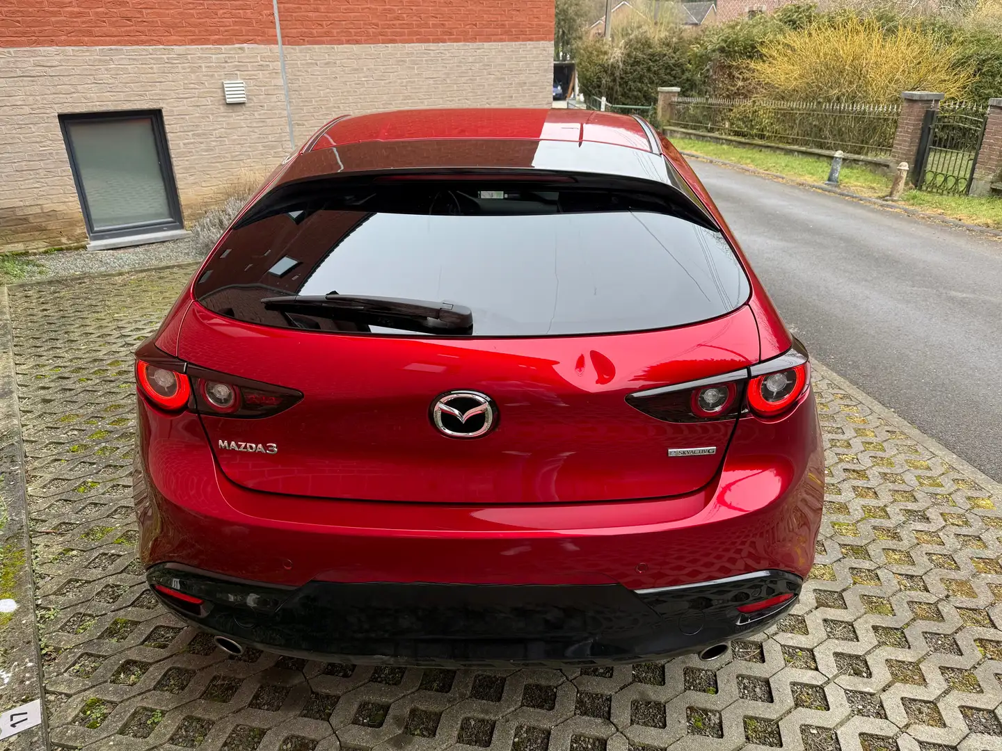 Mazda 3 3 Hatchback 2.0i e-Skyactiv-G Homura Rouge - 2