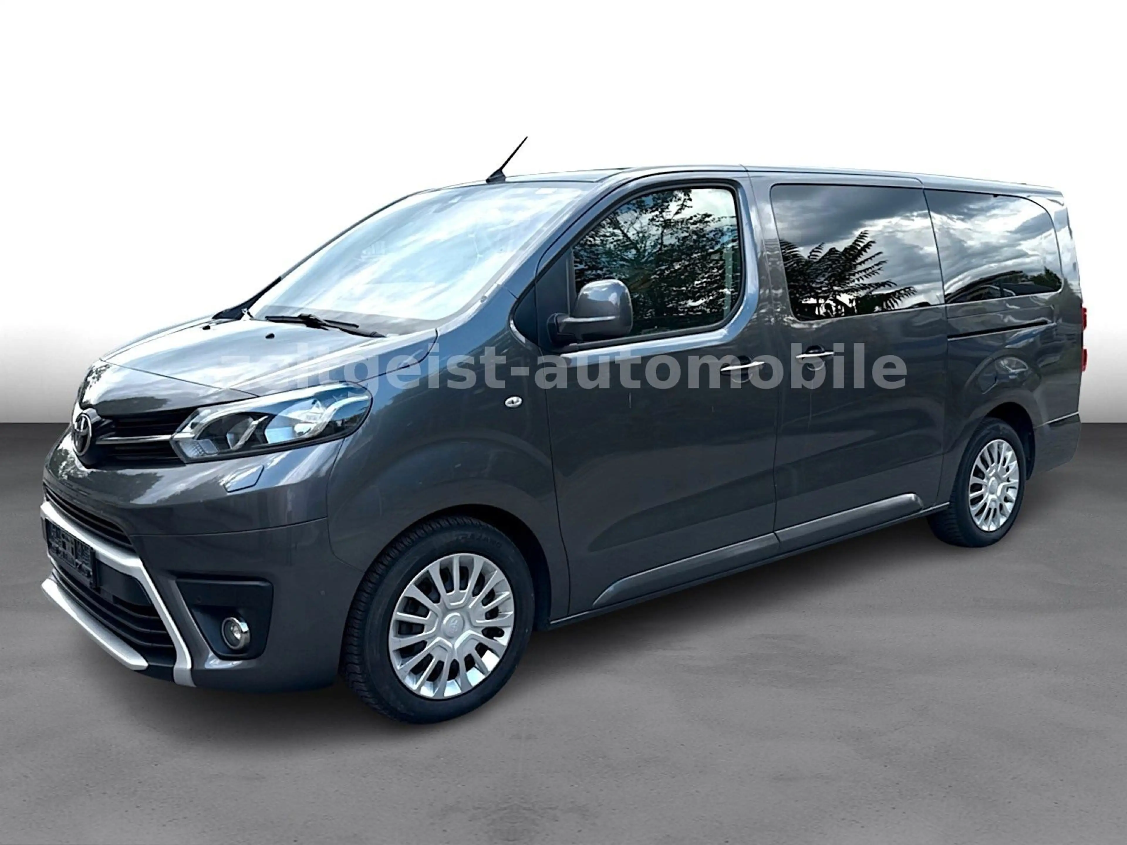 Toyota Proace Verso L2 Shuttle Comfort+8-SITZER* — photo 3