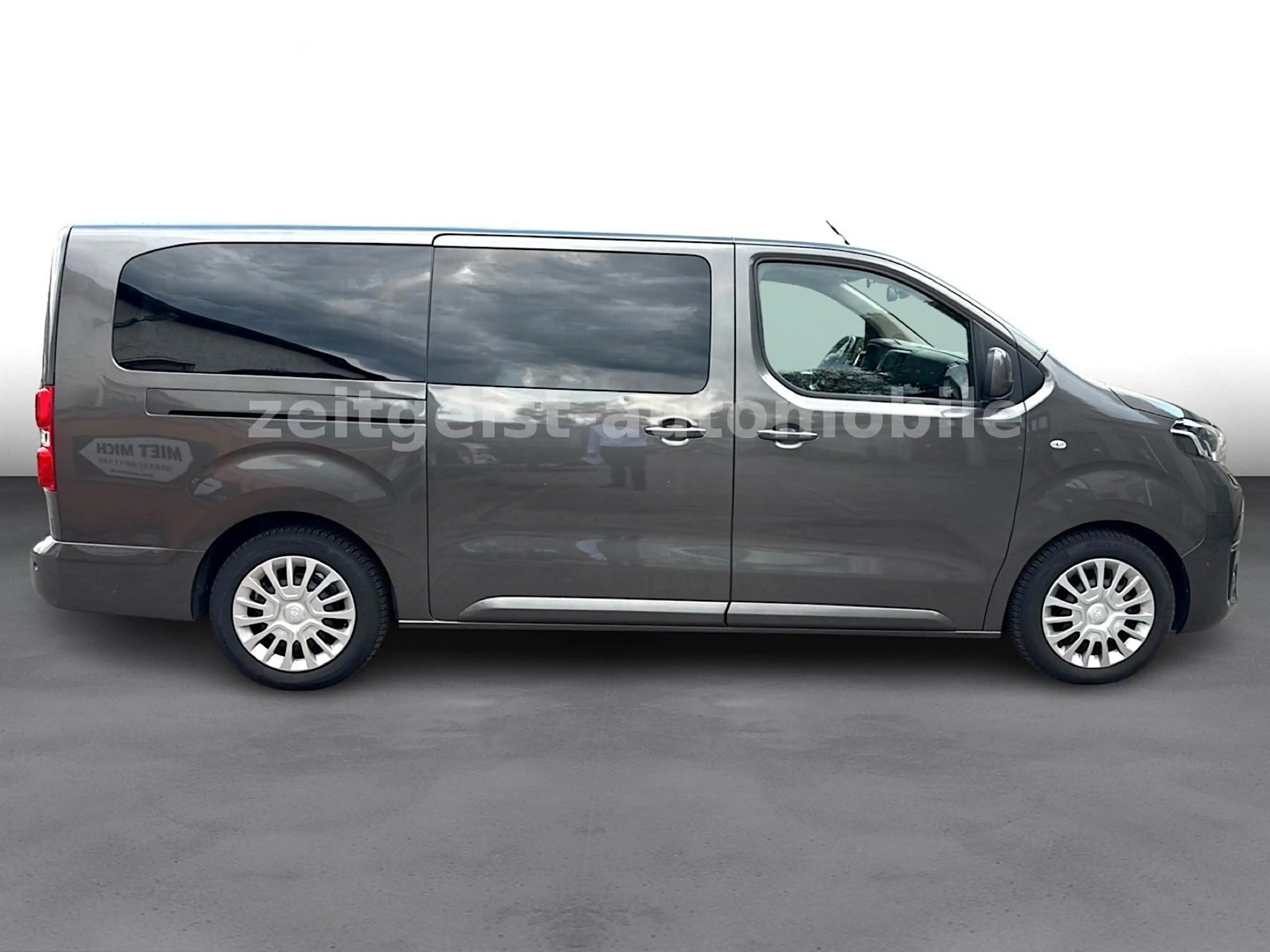Toyota Proace Verso L2 Shuttle Comfort+8-SITZER* — photo 7