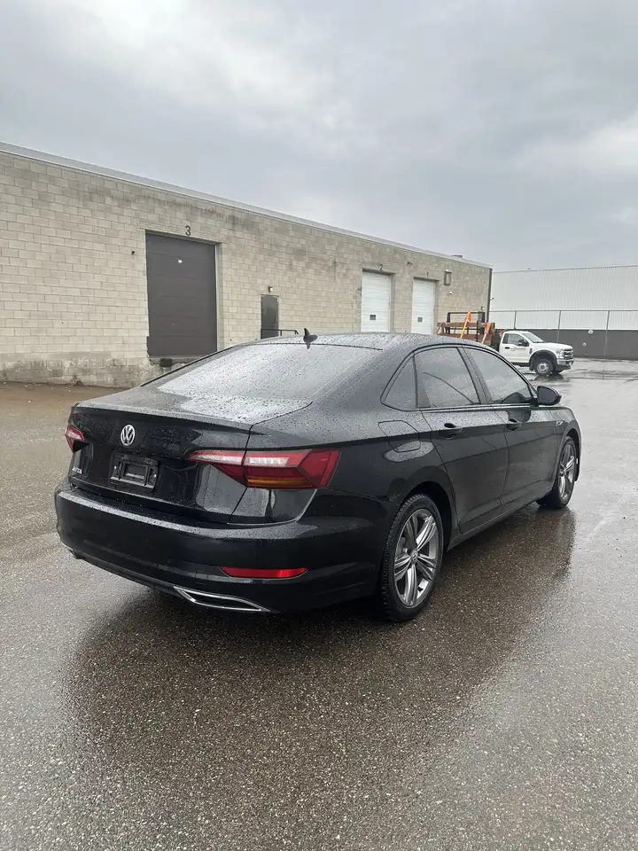 Volkswagen Jetta снимка Volkswagen Jetta