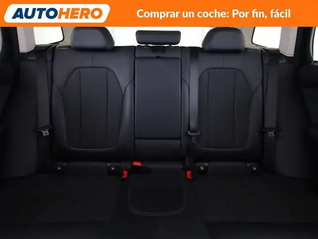 BMW X3 view 16