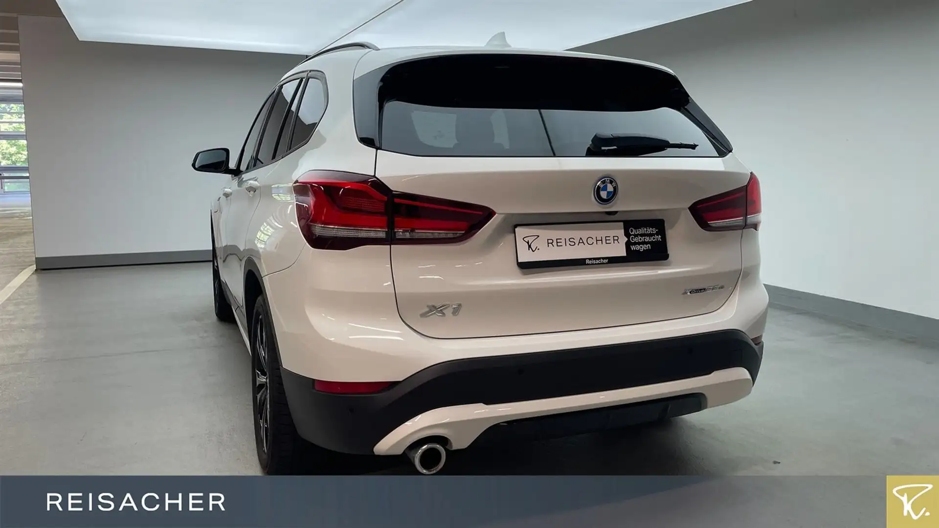 BMW X1 xDrive 25e Sport-Line Navi PA LM18" RFK SSV Blanco - 2