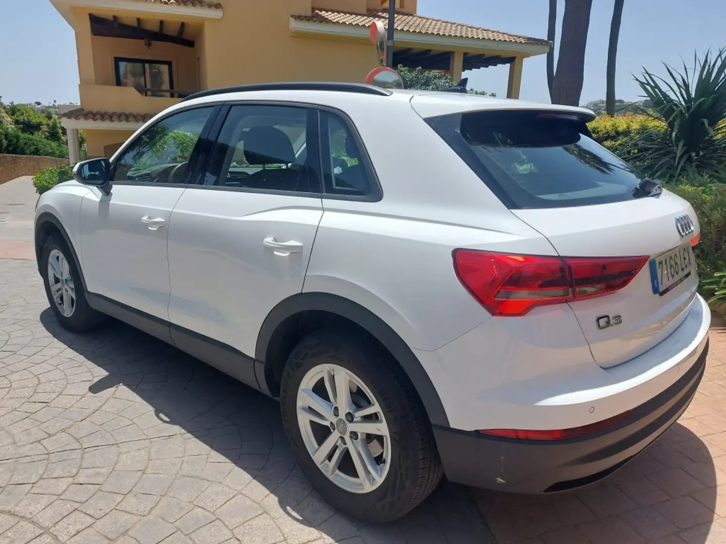 Audi Q3 Sportback 35 TDI S tronic Bianco - 2