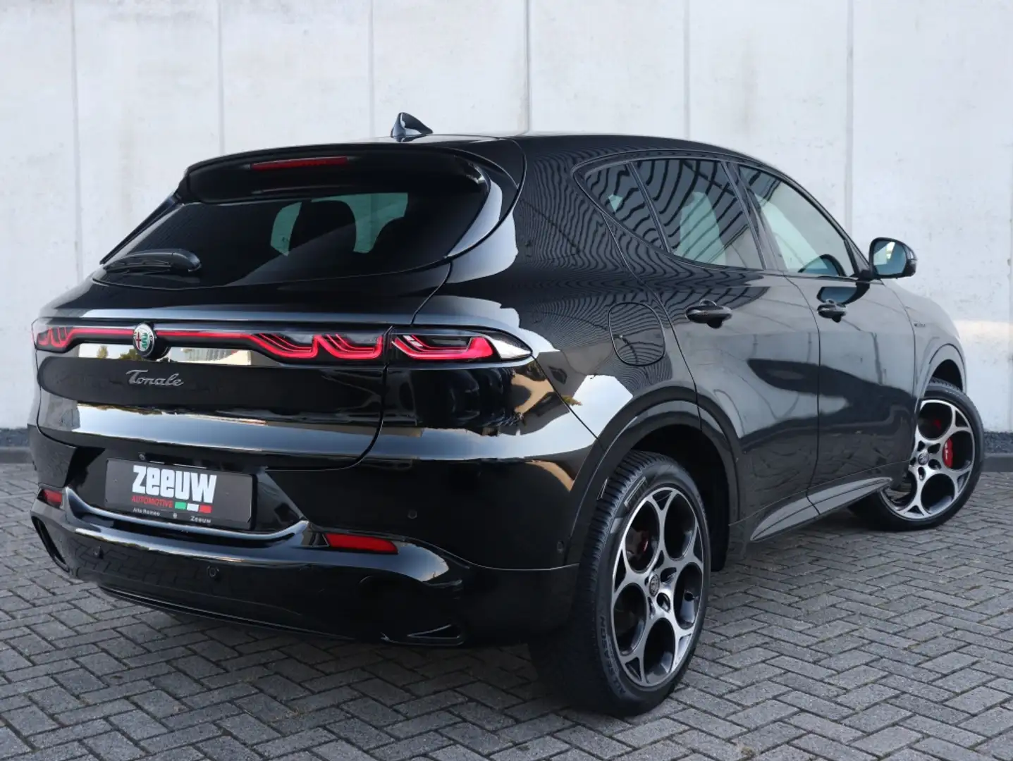 Alfa Romeo Tonale 1.5 MHEV 160 PK Turbo Veloce | Leder | Winter | 36 Zwart - 2