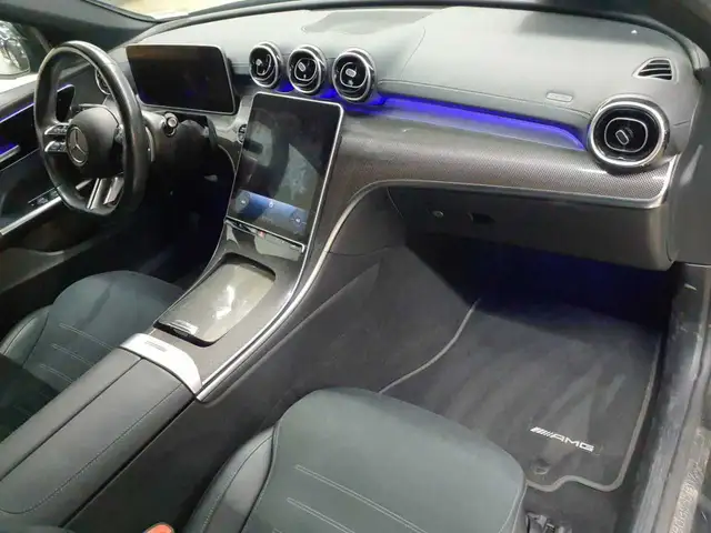 Mercedes-Benz C-Class view 9
