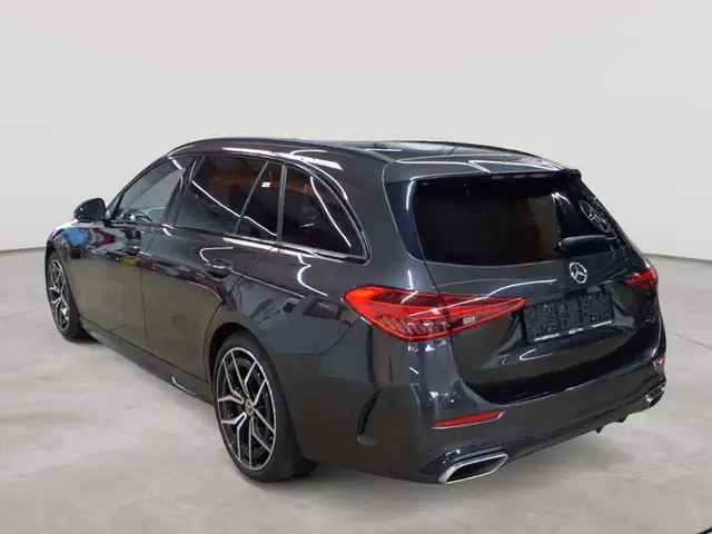 Mercedes-Benz C-Class view 5