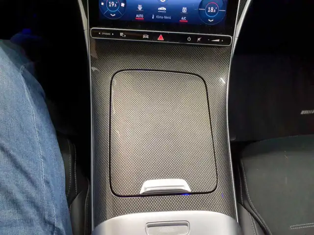 Mercedes-Benz C-Class view 10