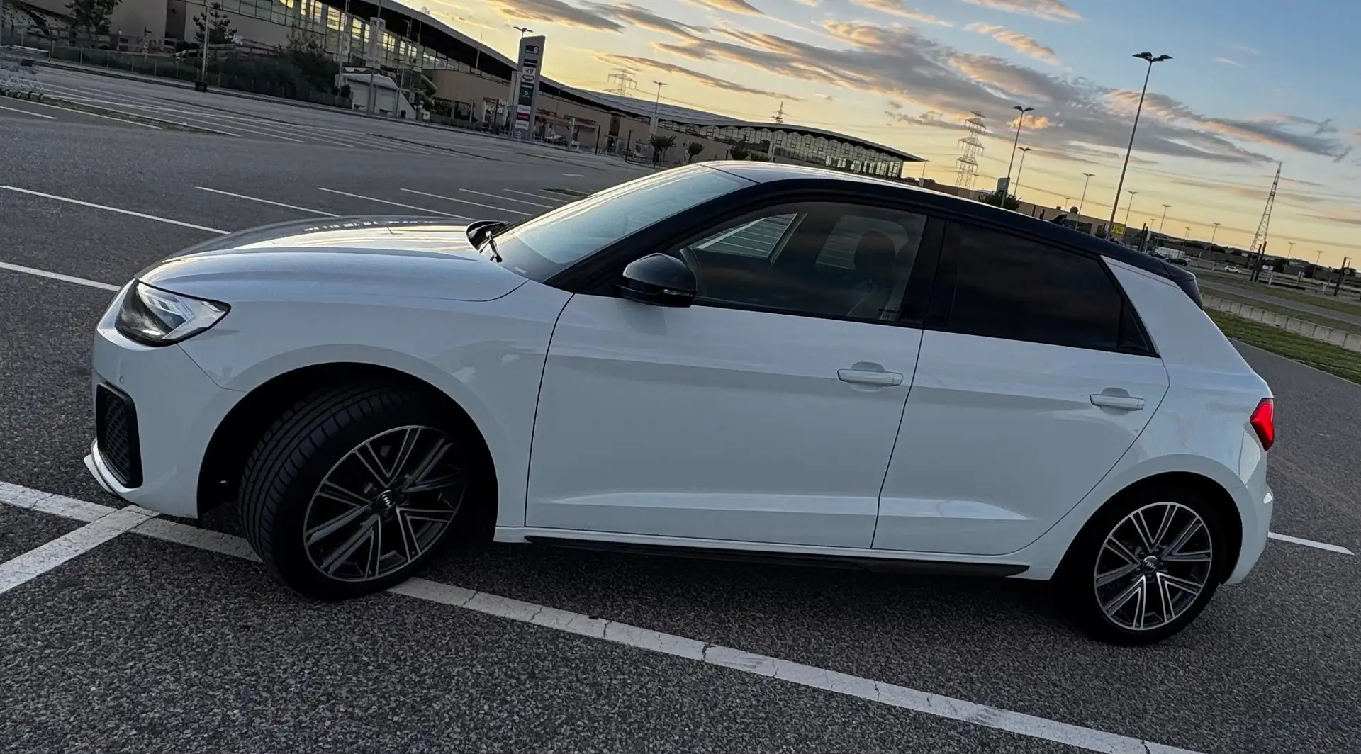 Audi A1 A1 SB 30 TFSI intense S-tronic intense Weiß - 2