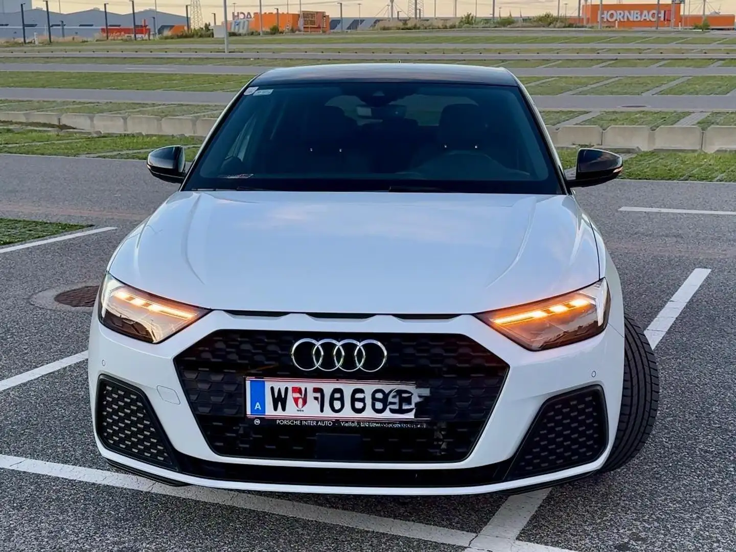 Audi A1 A1 SB 30 TFSI intense S-tronic intense Weiß - 1