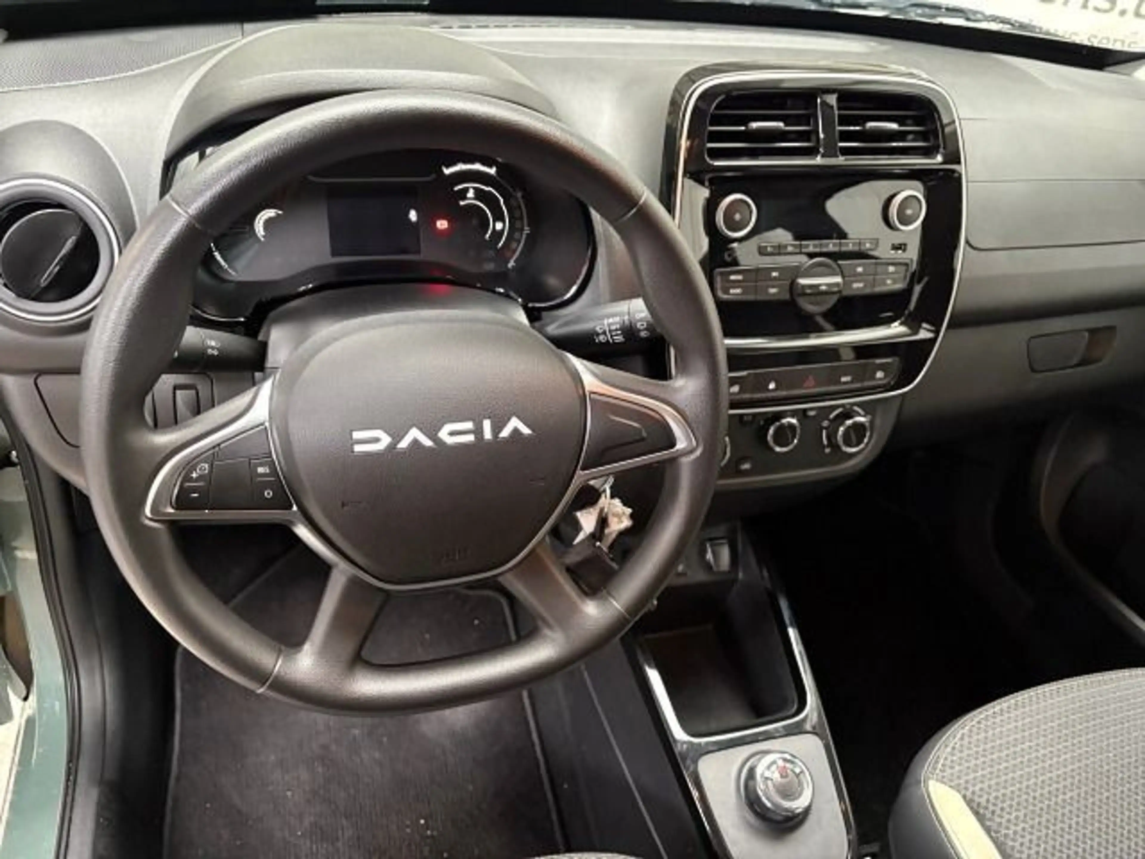 Dacia Spring Electric 45 Essential — photo 12