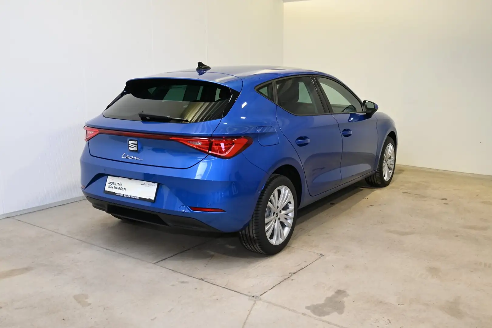 SEAT Leon Style Edition 1.5 TSI 115 PS Blau - 2