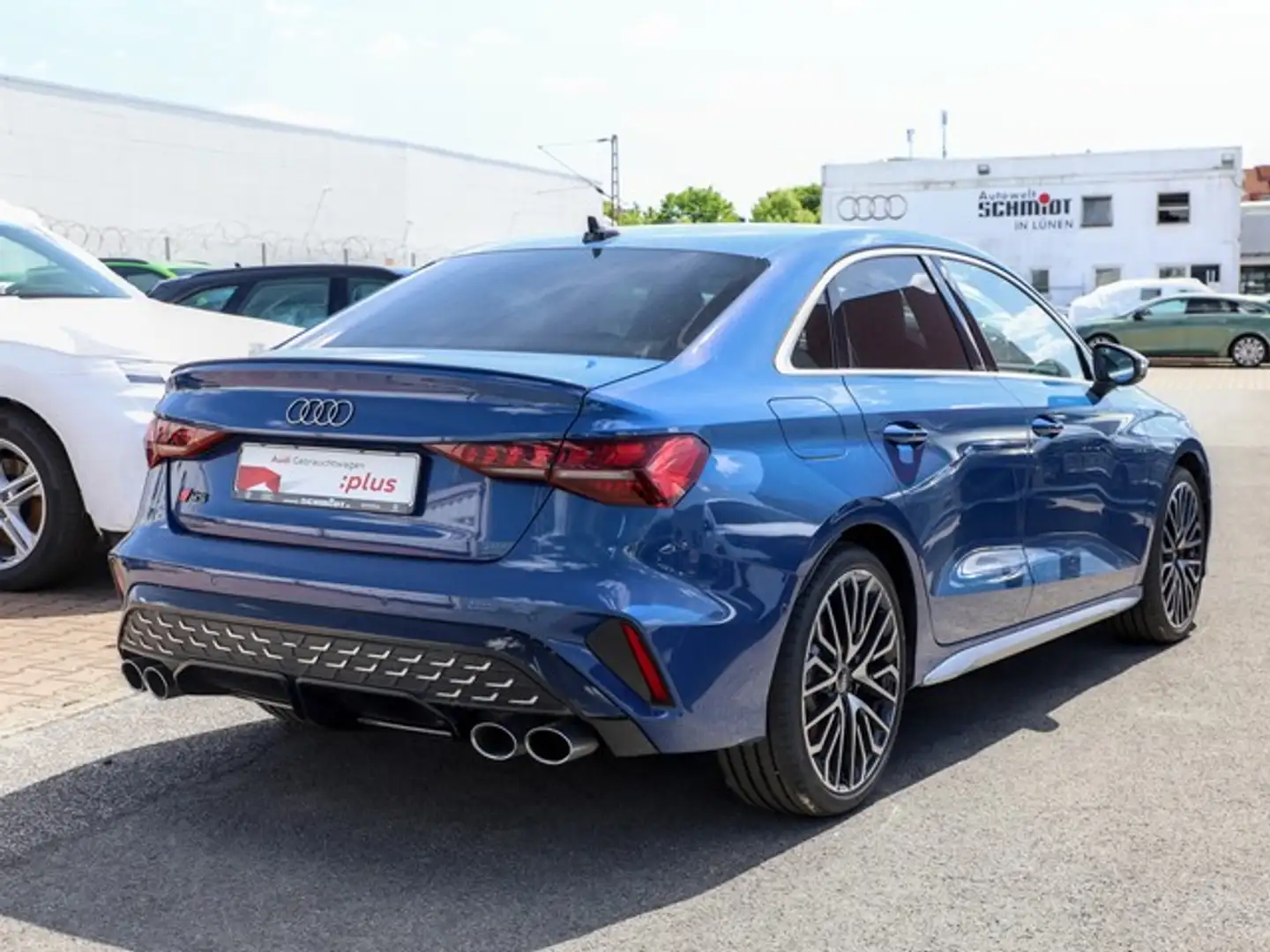 Audi S3 Limousine LM19 Navi+ Matrix LED Facelift Blau - 2