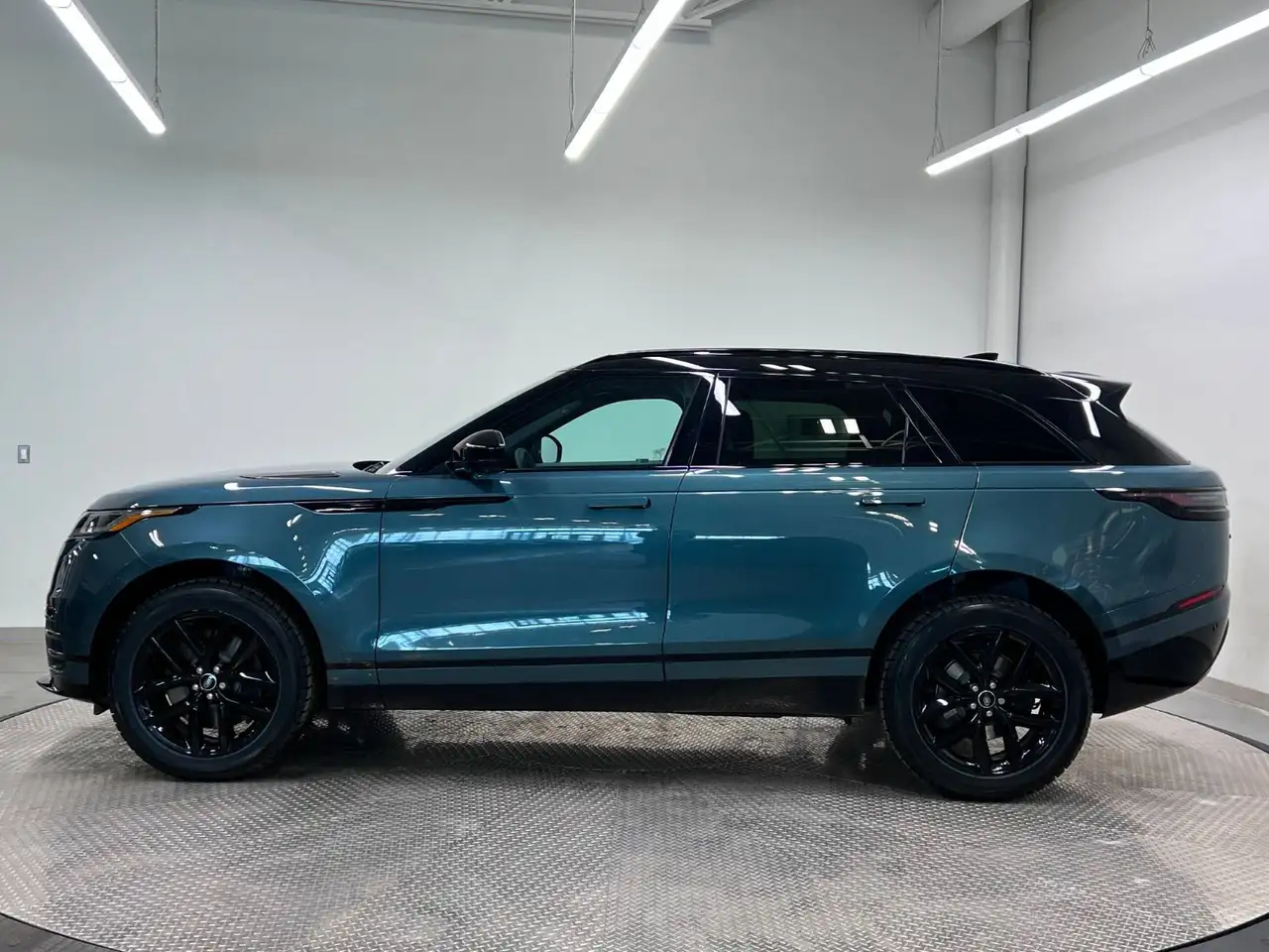 Land Rover Range Rover Velar снимка Land Rover Range Rover Velar