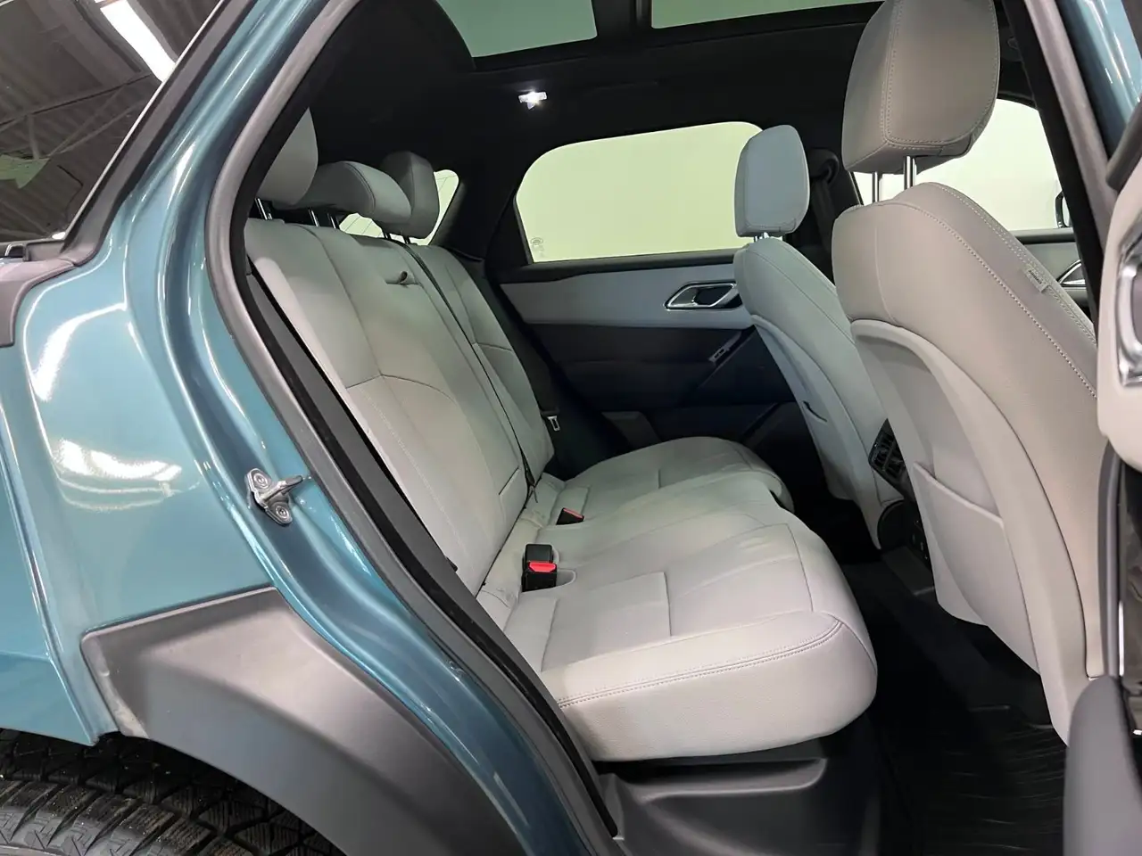 Land Rover Range Rover Velar снимка Land Rover Range Rover Velar