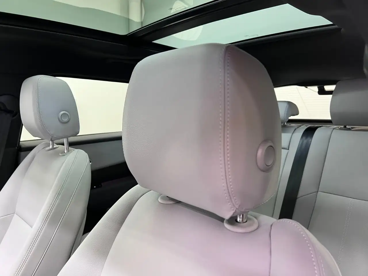 Land Rover Range Rover Velar снимка Land Rover Range Rover Velar