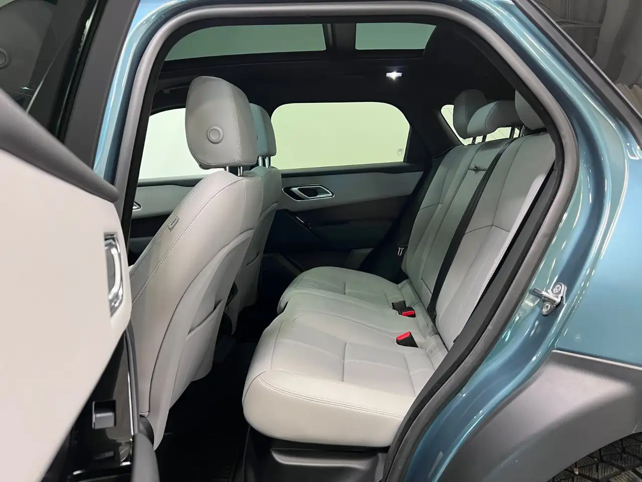 Land Rover Range Rover Velar снимка Land Rover Range Rover Velar
