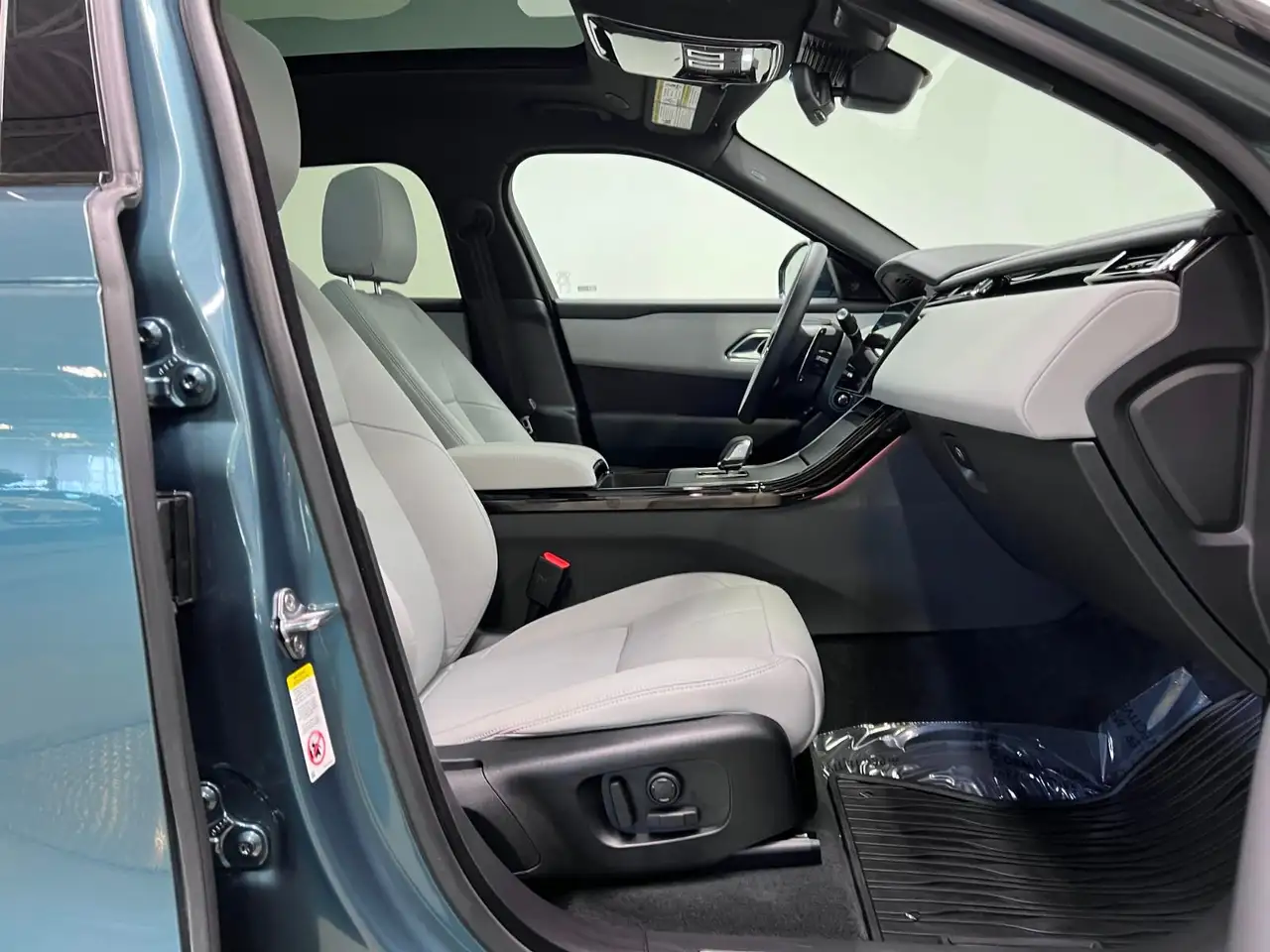 Land Rover Range Rover Velar снимка Land Rover Range Rover Velar