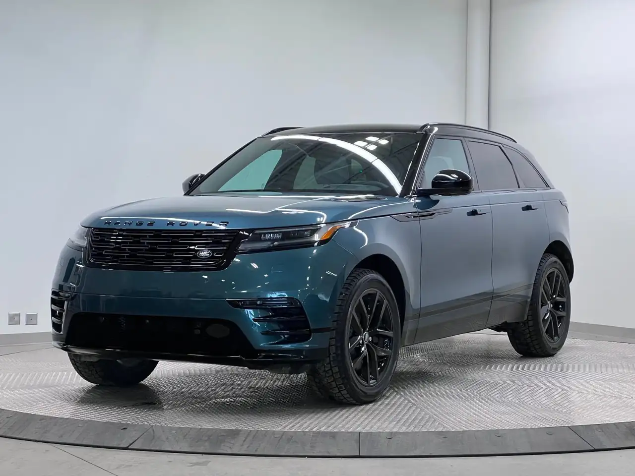 2026 Land Rover Range Rover Velar