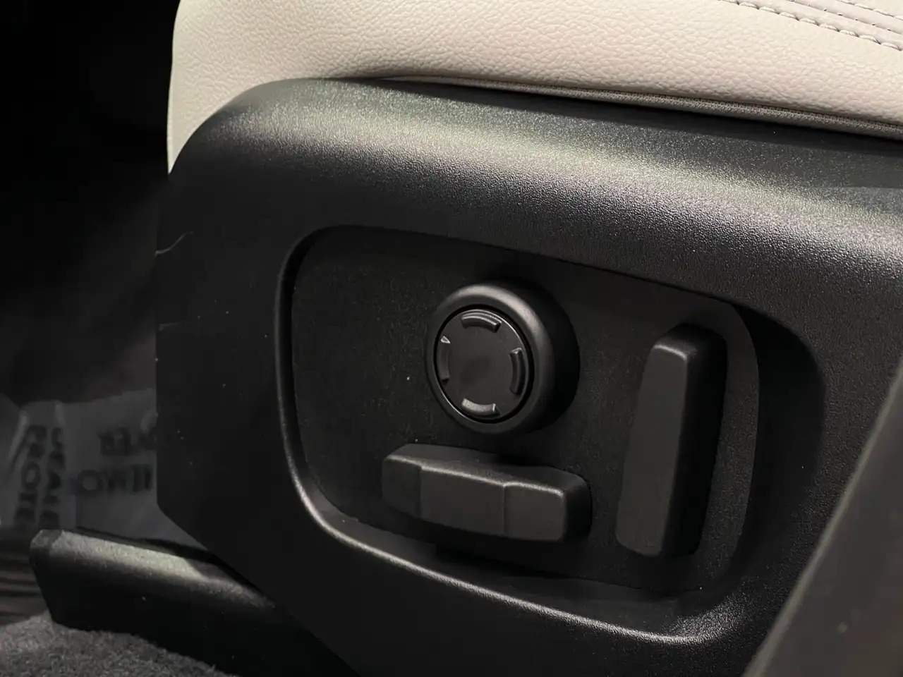 Land Rover Range Rover Velar снимка Land Rover Range Rover Velar