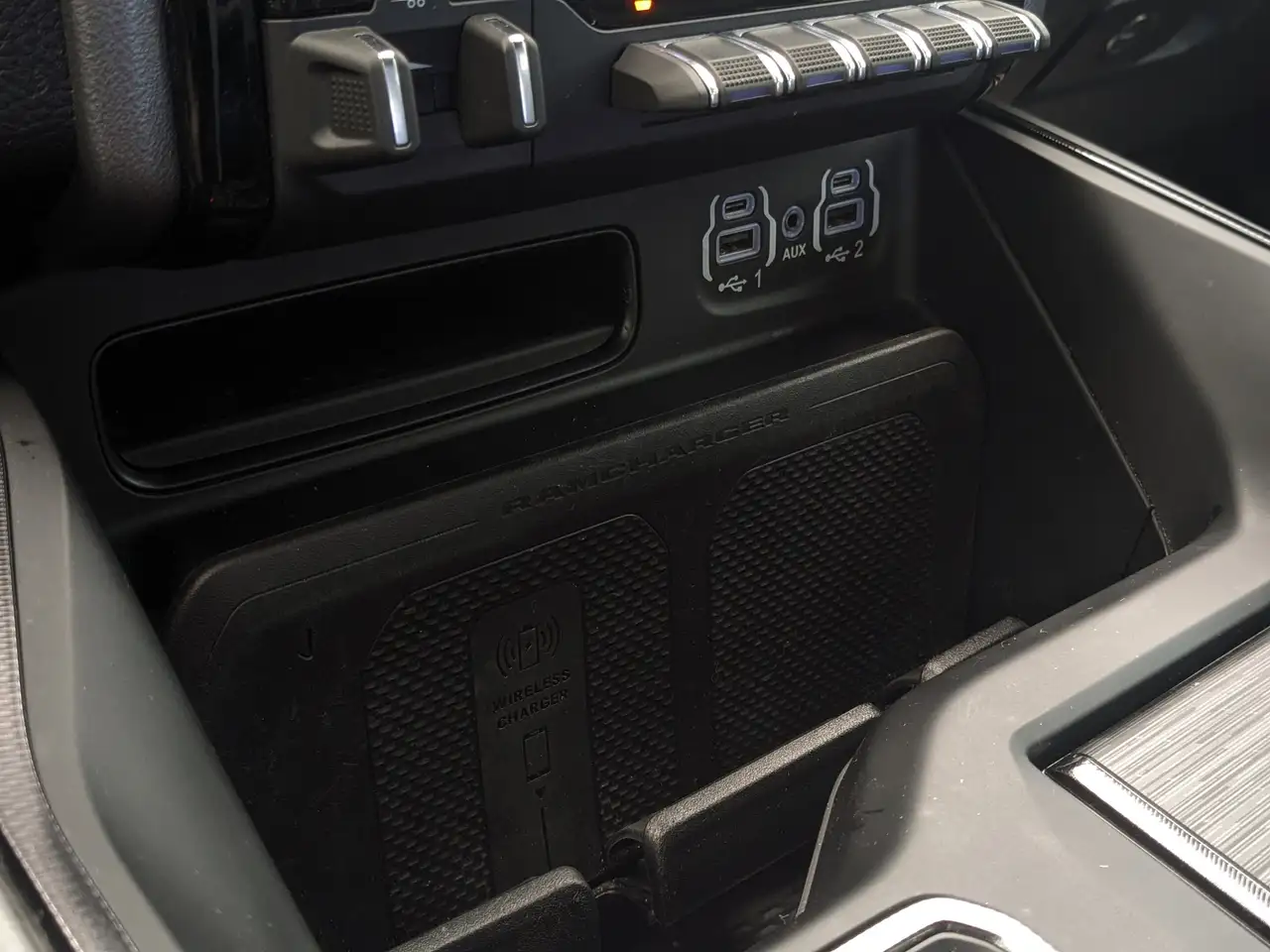 RAM 1500 снимка RAM 1500