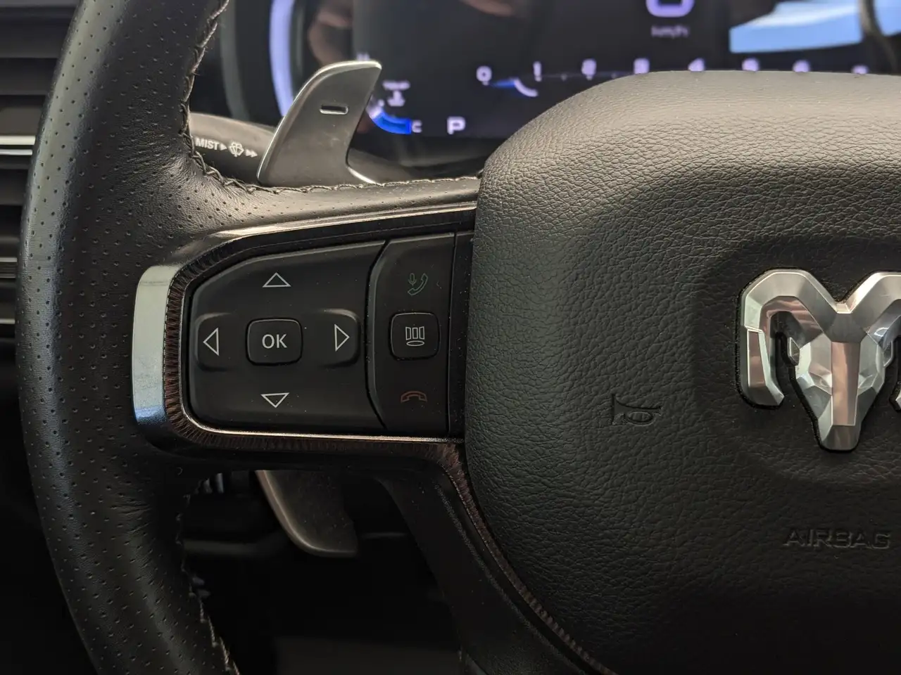 RAM 1500 снимка RAM 1500