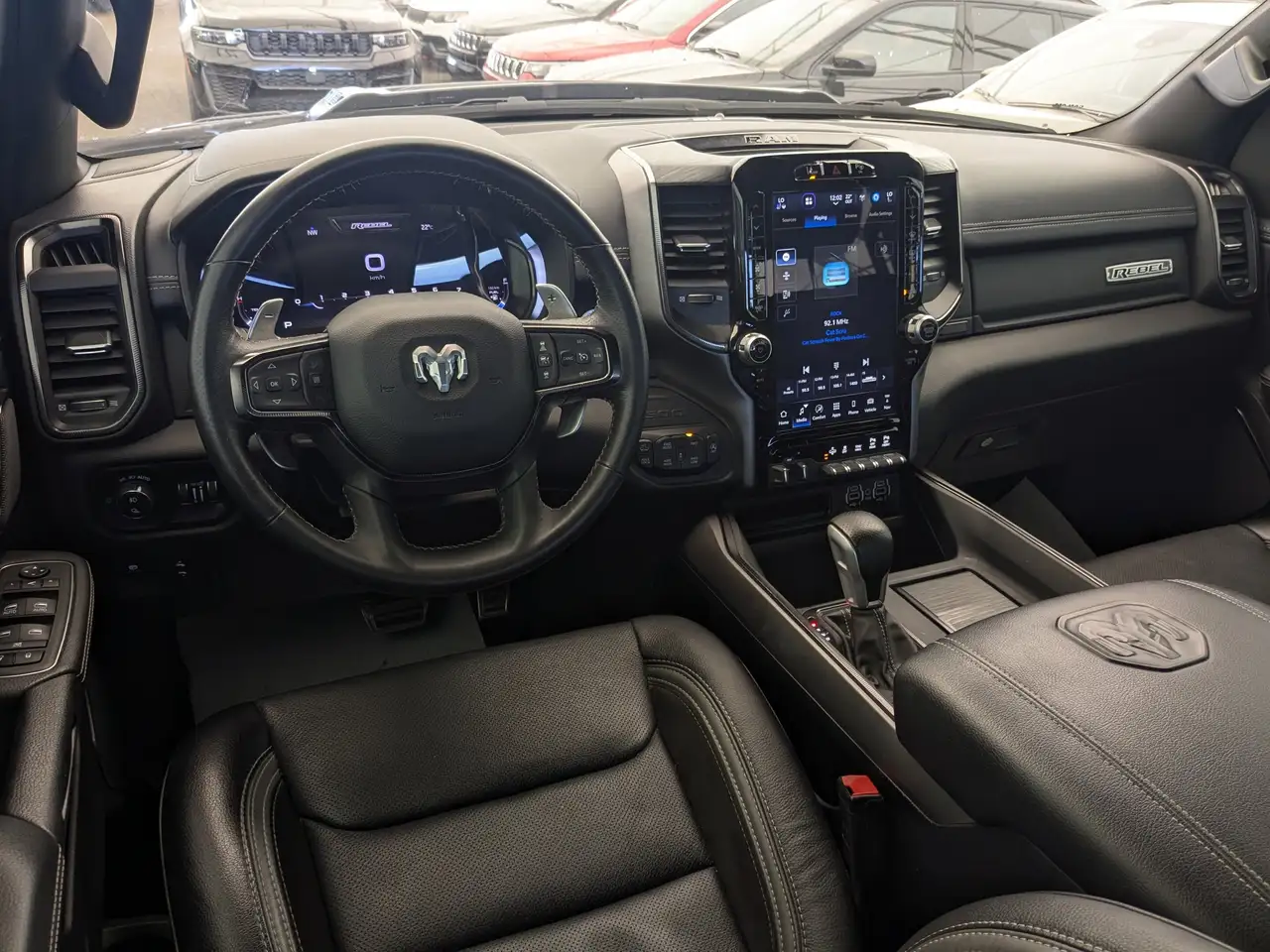 RAM 1500 снимка RAM 1500