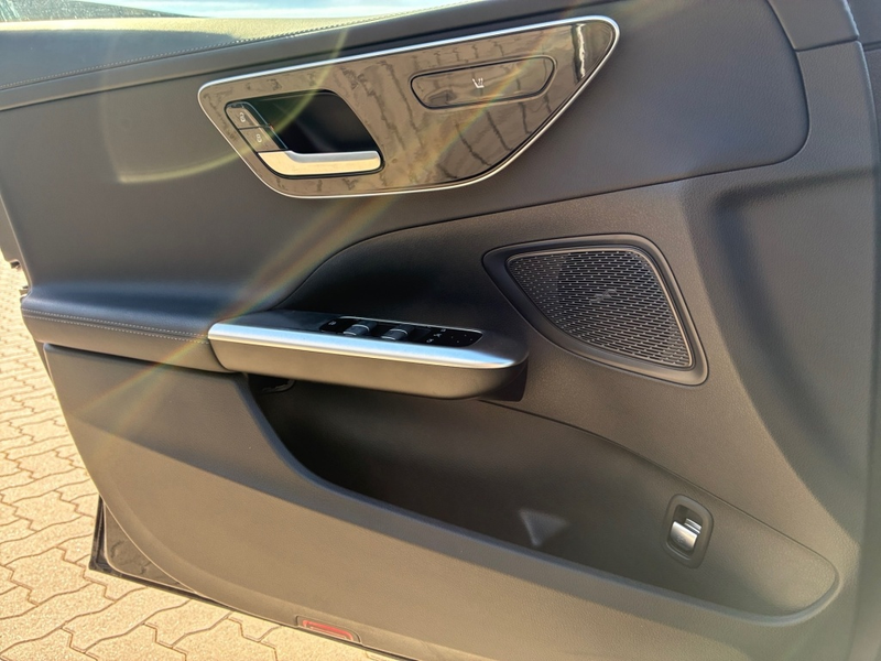 Mercedes-Benz C 300 T AMG+LED+AMBIENTE+MBUX+CARPLAY+KAMERA+AHK — photo 7