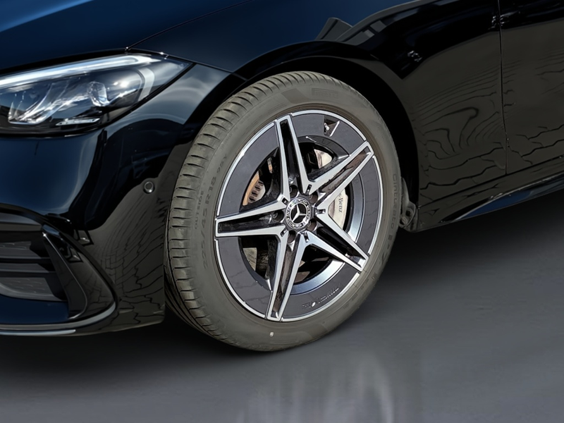 Mercedes-Benz C 300 T AMG+LED+AMBIENTE+MBUX+CARPLAY+KAMERA+AHK — photo 4