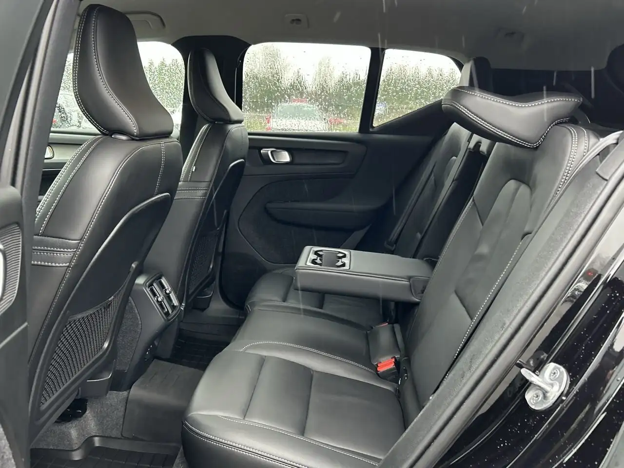 Volvo XC40 снимка Volvo XC40
