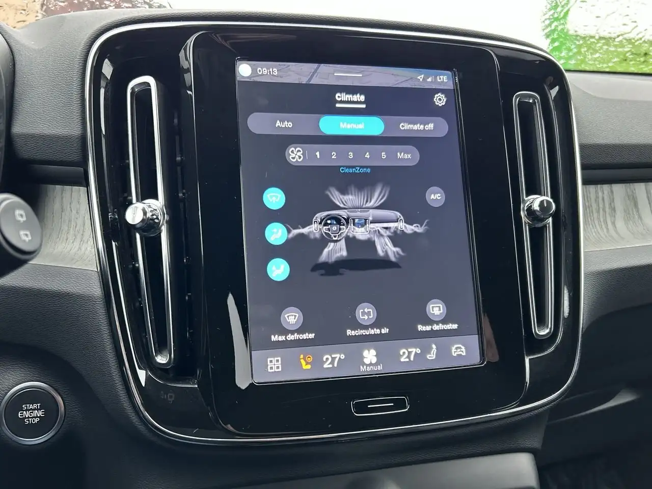 Volvo XC40 снимка Volvo XC40