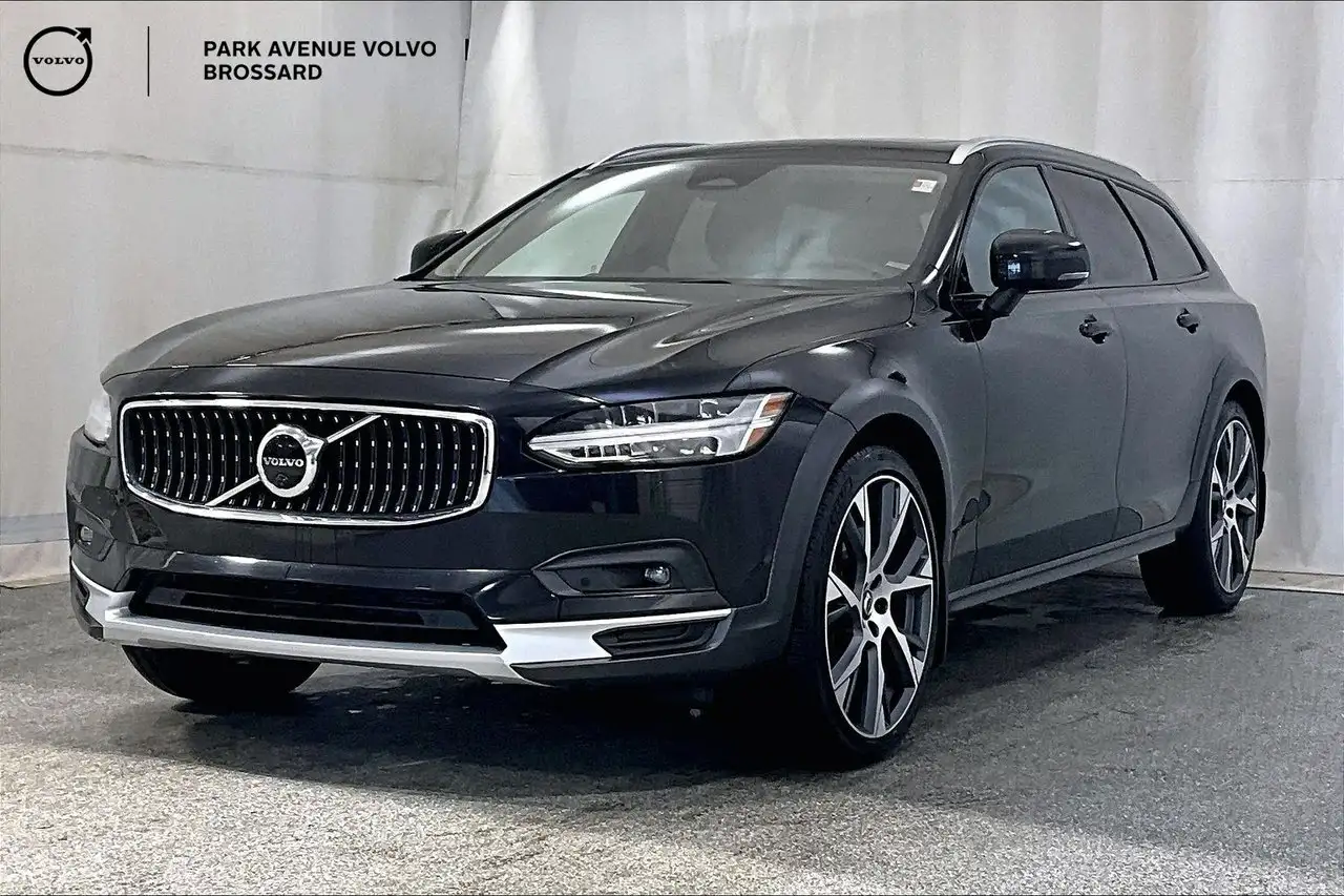 2022 Volvo V90 Cross Country