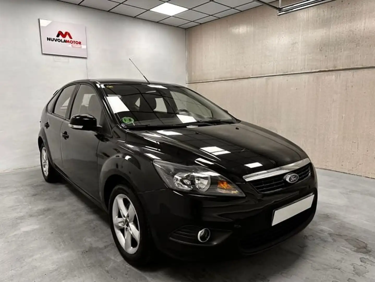 Ford Focus 1.6 Trend Aut. Negro - 2