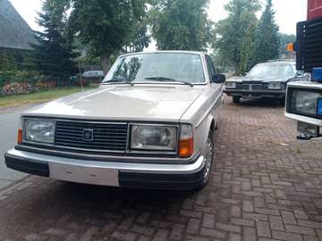 Volvo GL244 1.9 Bastlerfahrzeug Oldtimer von 1979