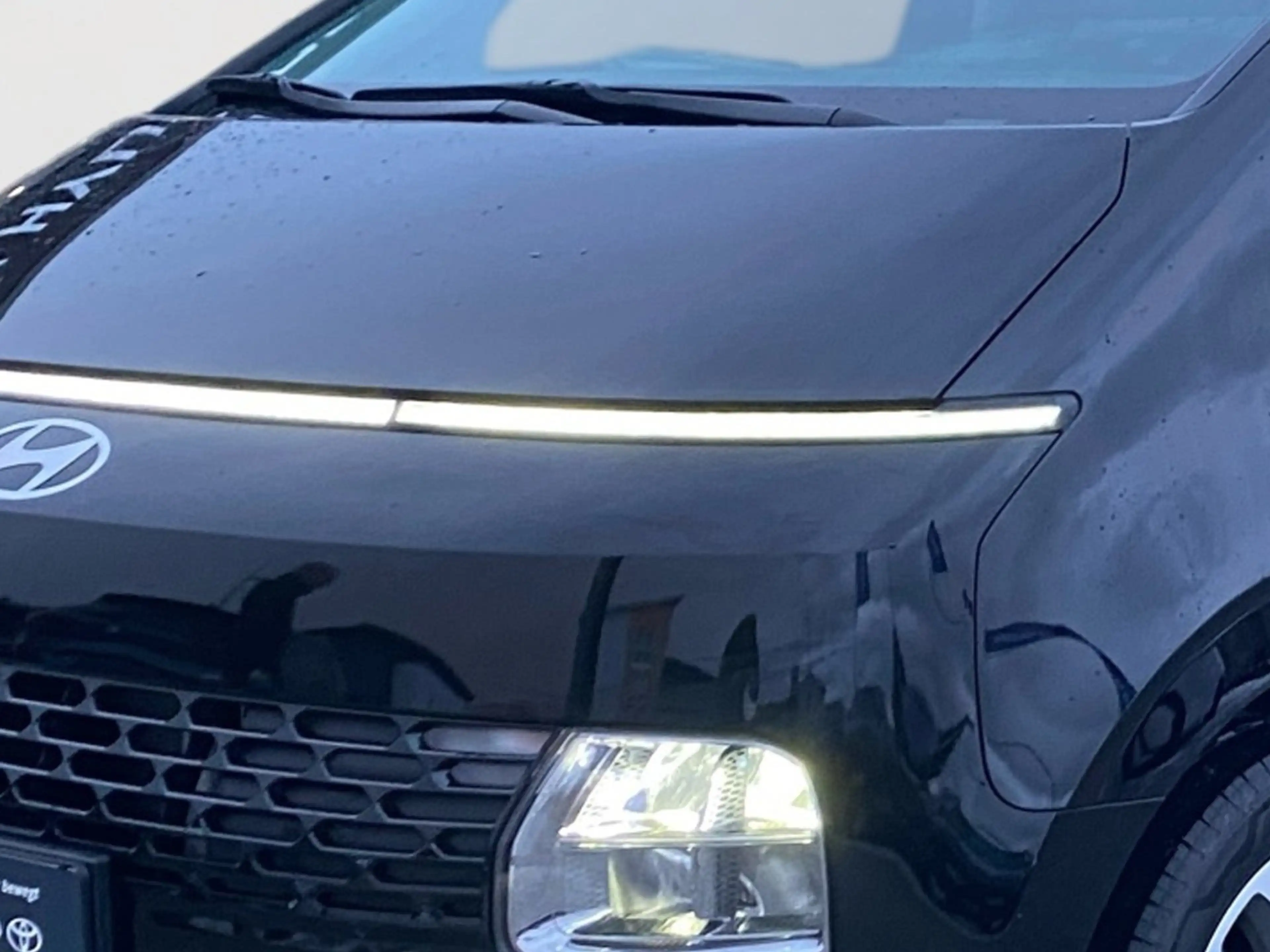 Hyundai STARIA HEV 9-Sitzer  1.6L Prime Park-Paket — photo 5