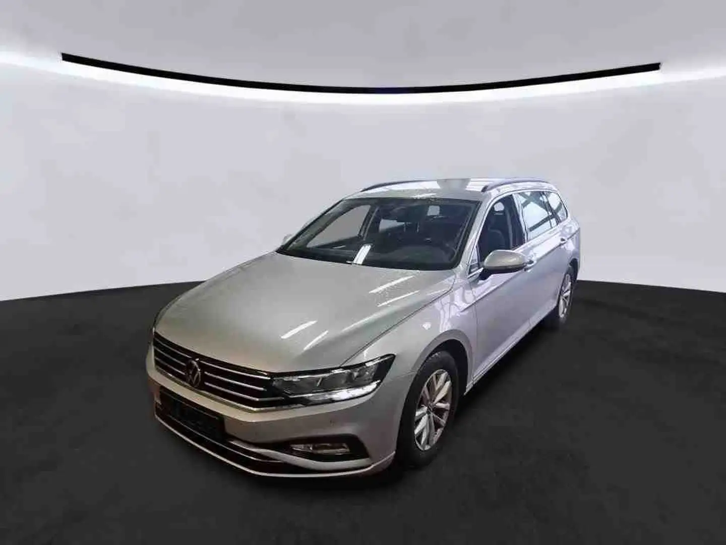 Volkswagen Passat Variant Business 110 kw AHK DSG Silber - 1