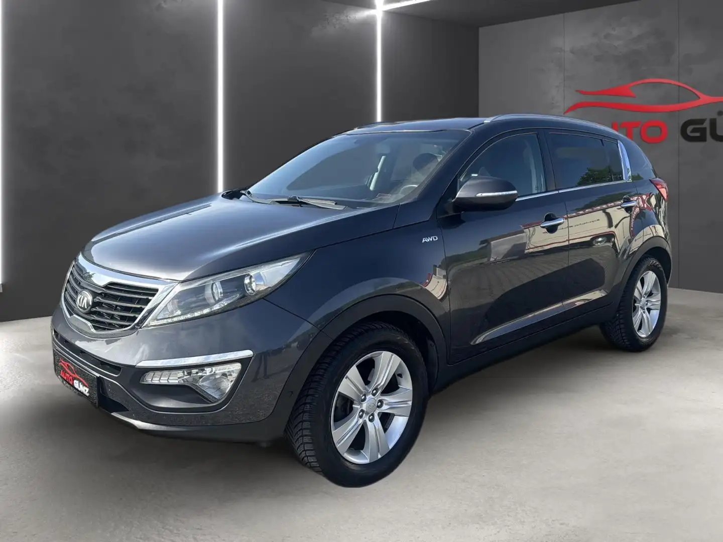 Kia Sportage 2.0 CRDI 4WD Aut. *Navi-R.Kamera* Gris - 2