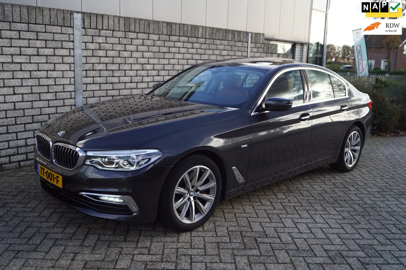 BMW 540 5-serie 540i xDrive High Executive Autom Leder Sch Grijs - 1